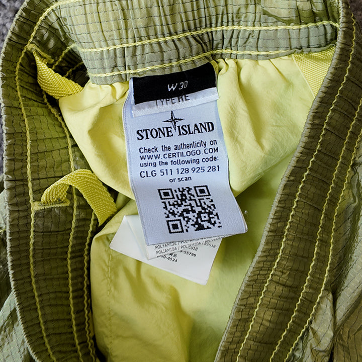 2019 Stone Island Bermuda Shorts Lemon - 30