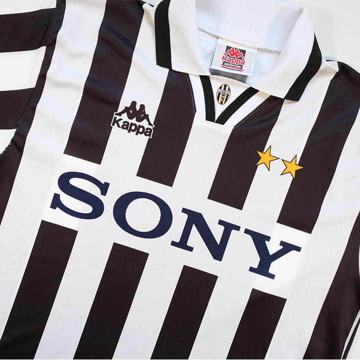 Vintage 1995 Kappa Juventus Sony Home Jersey - M