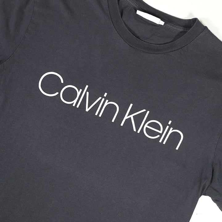 Vintage Calvin Klein Spell Out T-Shirt - M