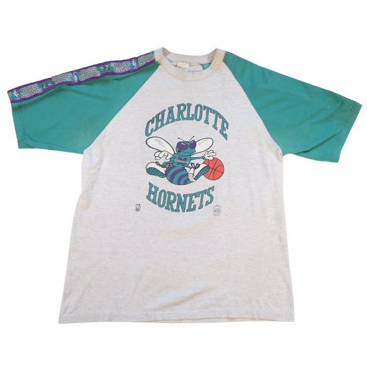 Vintage RARE Champion Charlotte Hornets Graphic T-Shirt - M/L