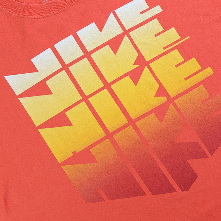 Nike Spell Out Graphic T-Shirt - L