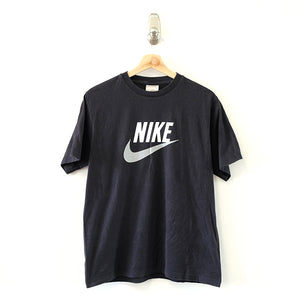 Vintage Nike Logo T-Shirt - M