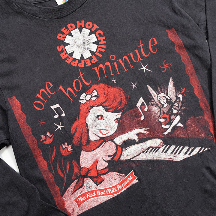 Vintage RARE 1995 Red Hot Chilli Peppers One Hot Minute Euro Tour T-Shirt - L