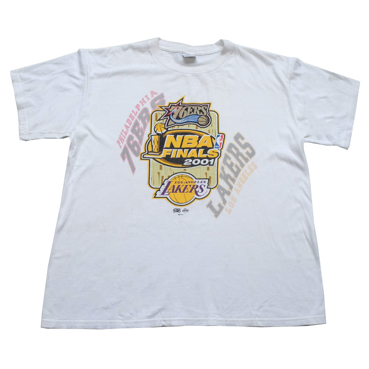 Vintage 2001 NBA Finals Sixers vs Los Angeles Lakers Graphic T-Shirt - L/XL