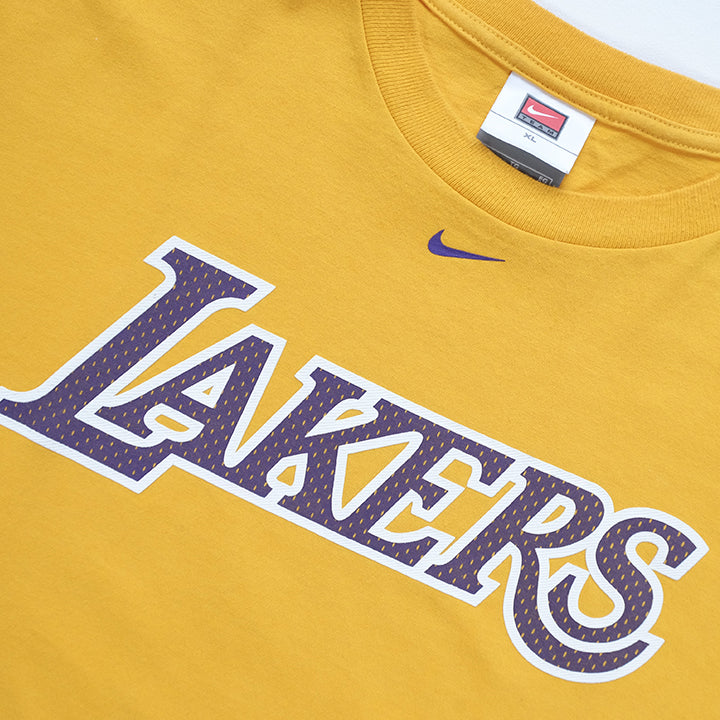 Vintage RARE Nike Los Angeles Lakers Centre Swoosh Kobe T-Shirt - XL