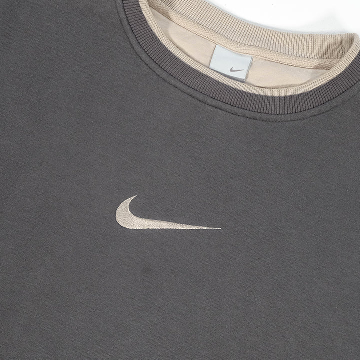 Vintage Rare Nike Embroidered Centre Swoosh Crewneck - L