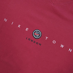 Vintage RARE Nike Town London Embroidered T-Shirt - L
