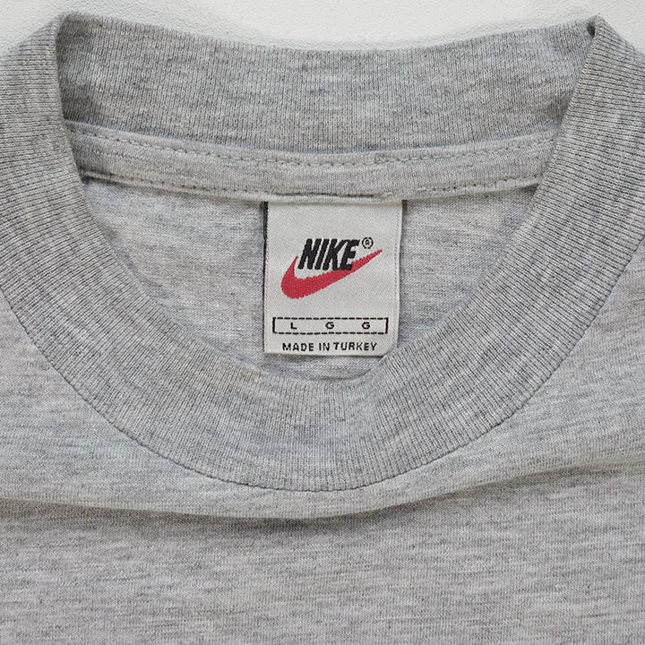 Vintage nike 2025 tee