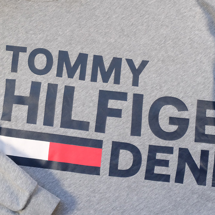 Vintage Tommy Hilfiger WOMENS Big Spell Out Sweatshirt - L